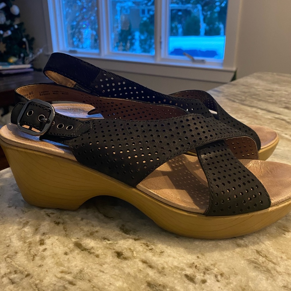 Dansko black slingback sandal size 40